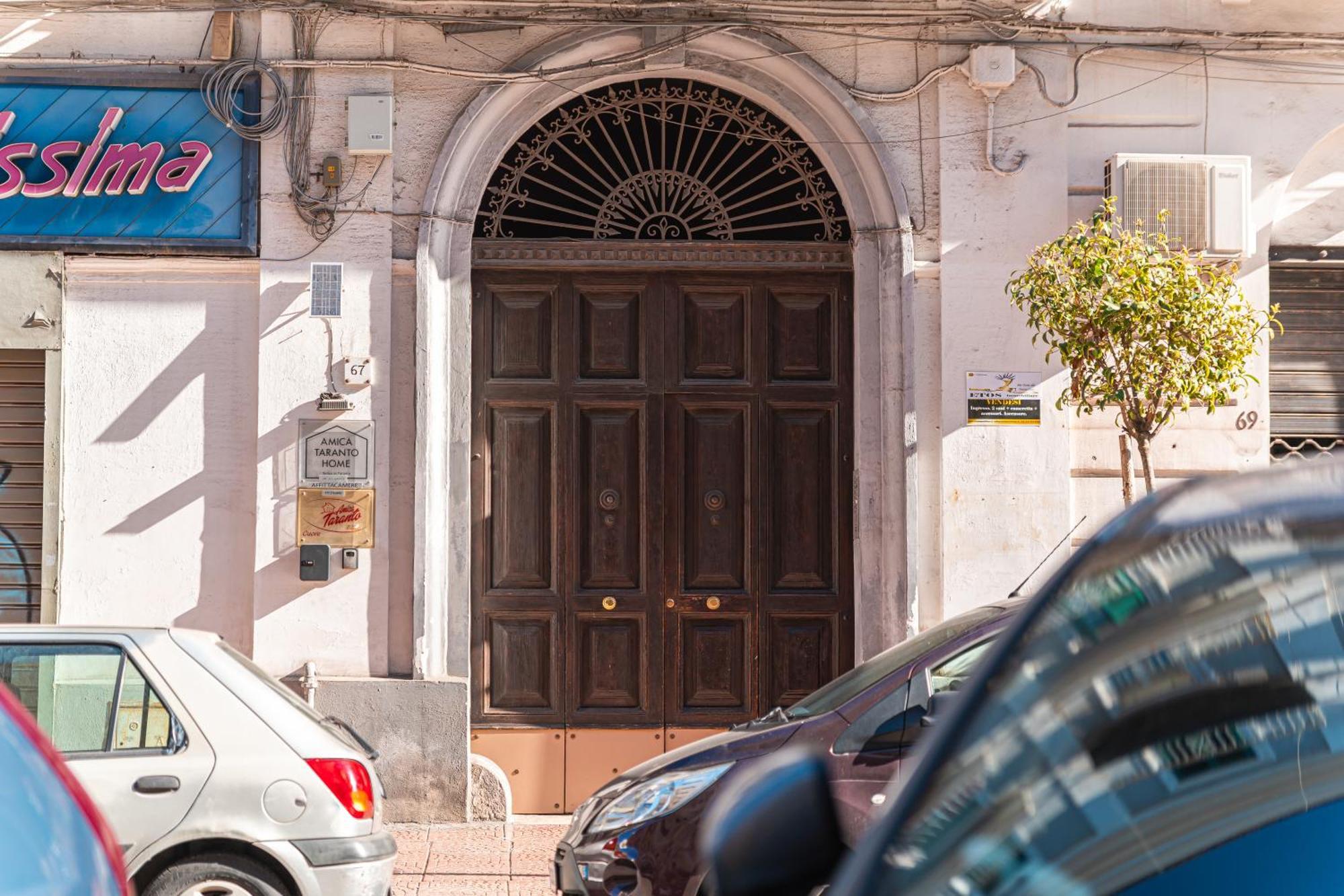 Amica Taranto SuiteHome Esterno foto