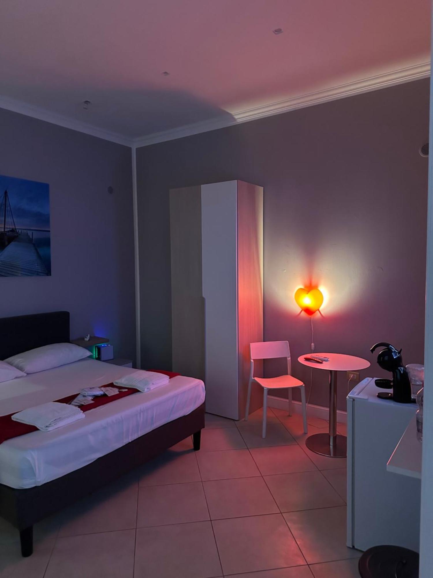 Amica Taranto SuiteHome Esterno foto