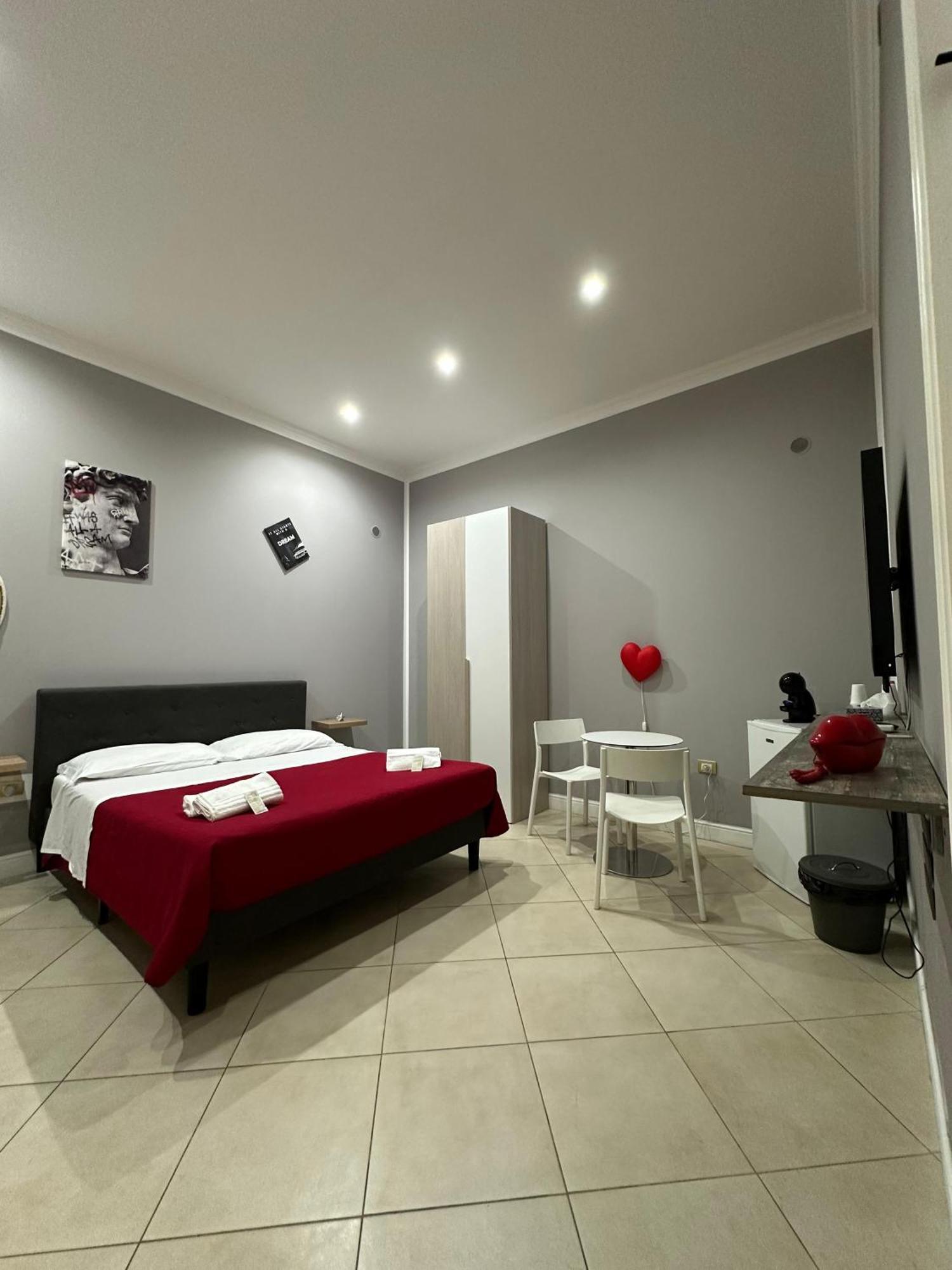 Amica Taranto SuiteHome Esterno foto
